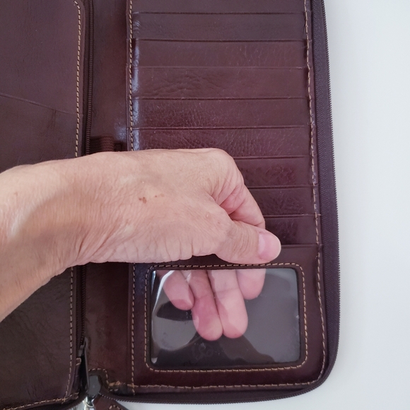 Vintage Fossil Large Leather Travel Wallet - Picture 13 of 16